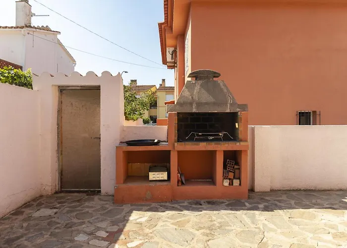 Casa vacanze Villa Con Piscina Privada A 250M De La Playa - Es-325-12 Torroella de Montgrí